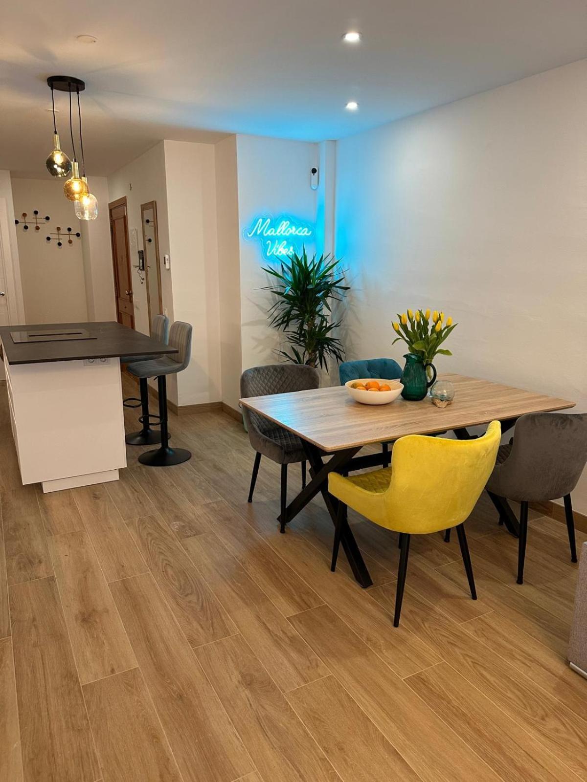 Alcudia Charming Seaview Apartment *